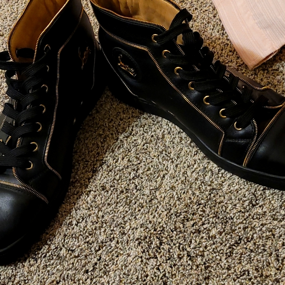 Size 41 Louboutin Shoes